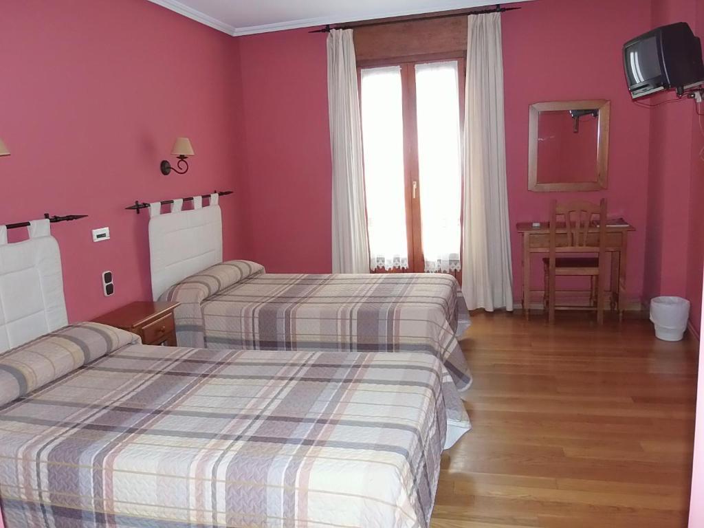 Hostal-Restaurante San Antolin Tordesillas Dış mekan fotoğraf